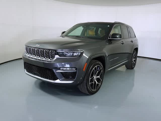 2022 Jeep Grand Cherokee Summit