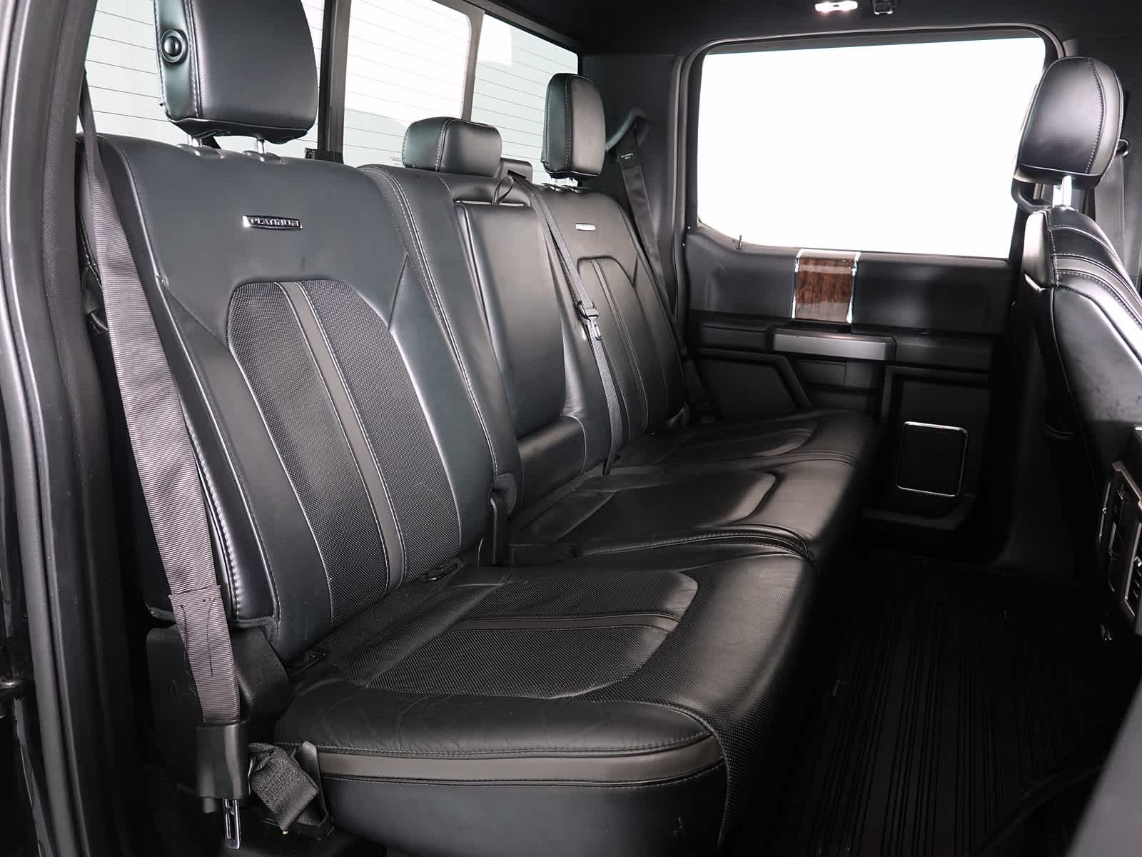 2017 Ford Super Duty F-350 SRW Platinum