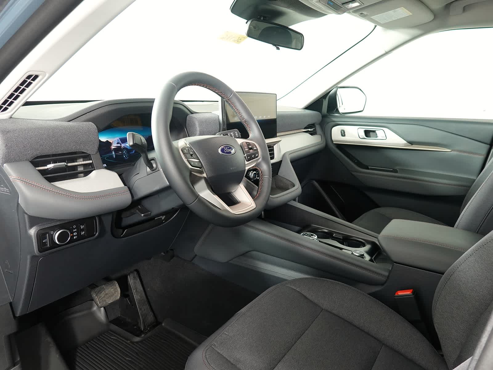 2026 Ford Explorer Active w/100A Pkg