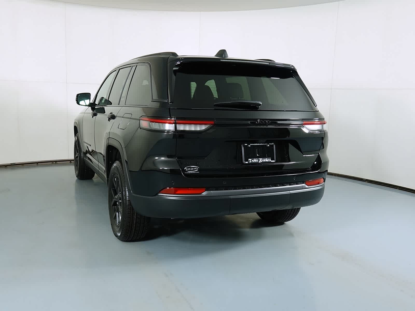 2026 Jeep Grand Cherokee GRAND CHEROKEE LAREDO ALTITUDE 4X4