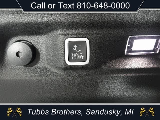 2025 Jeep Grand Cherokee GRAND CHEROKEE L LAREDO X 4X4