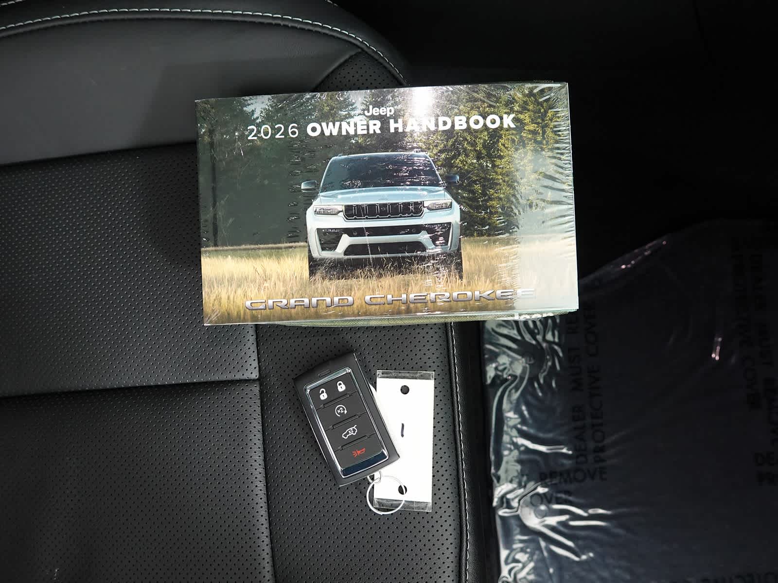 2026 Jeep Grand Cherokee GRAND CHEROKEE L LIMITED RESERVE 4X4