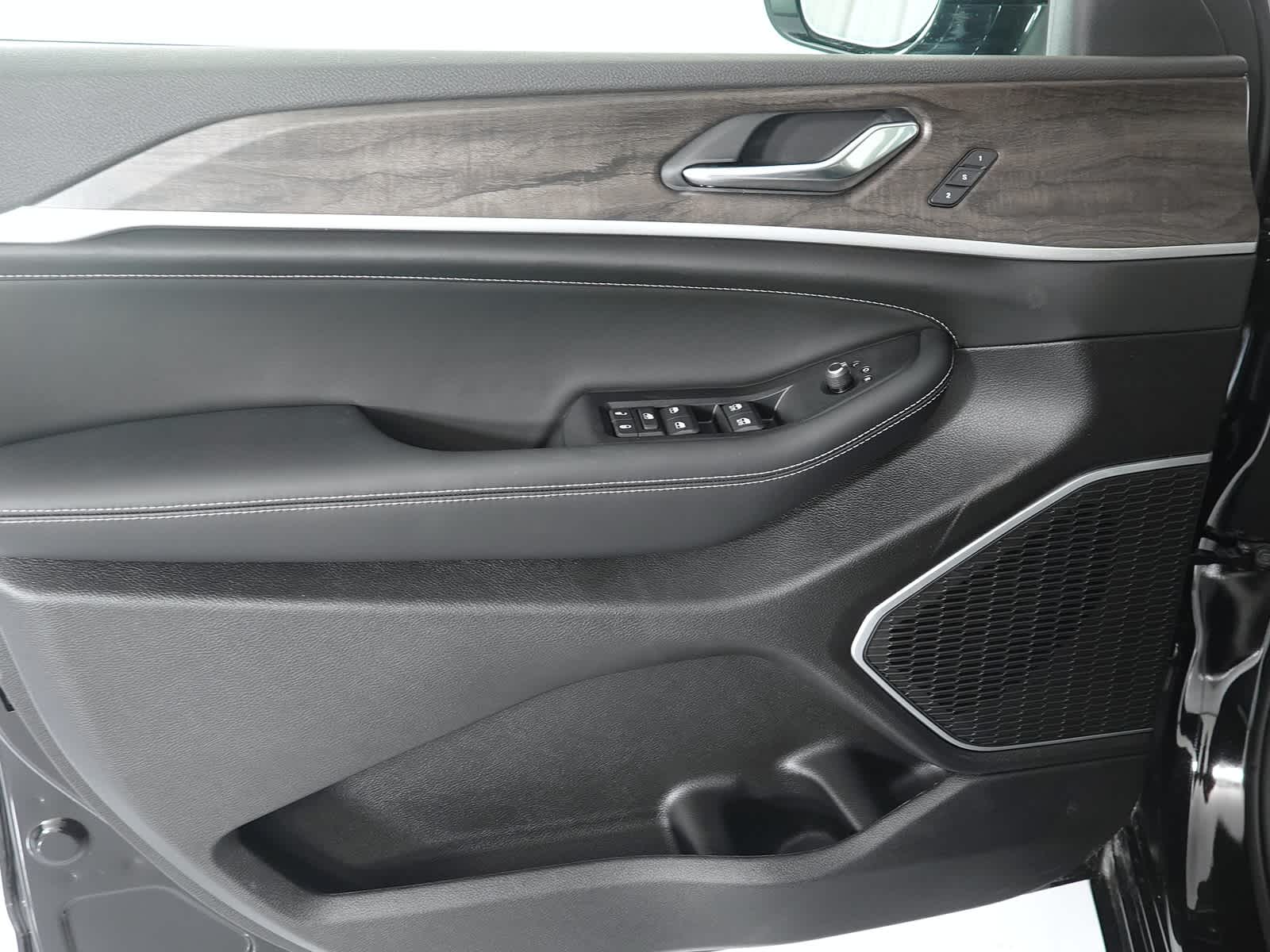 2026 Jeep Grand Cherokee GRAND CHEROKEE L LIMITED RESERVE 4X4