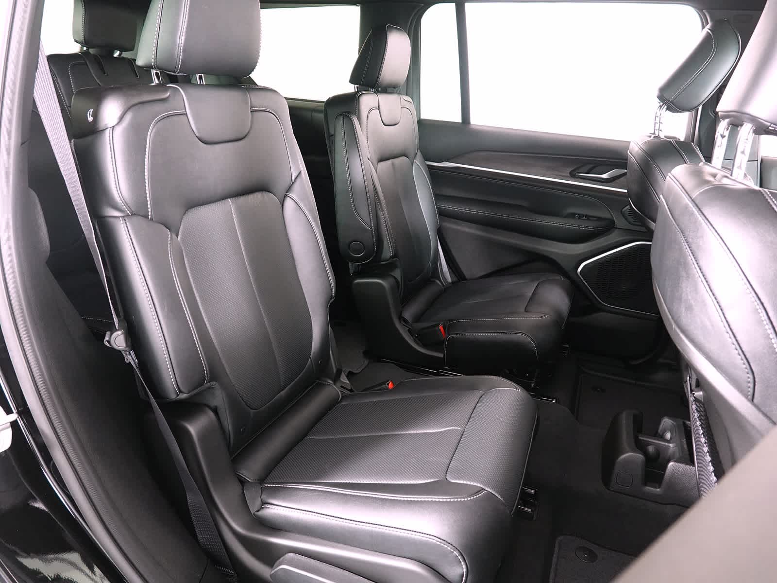 2026 Jeep Grand Cherokee GRAND CHEROKEE L LIMITED RESERVE 4X4