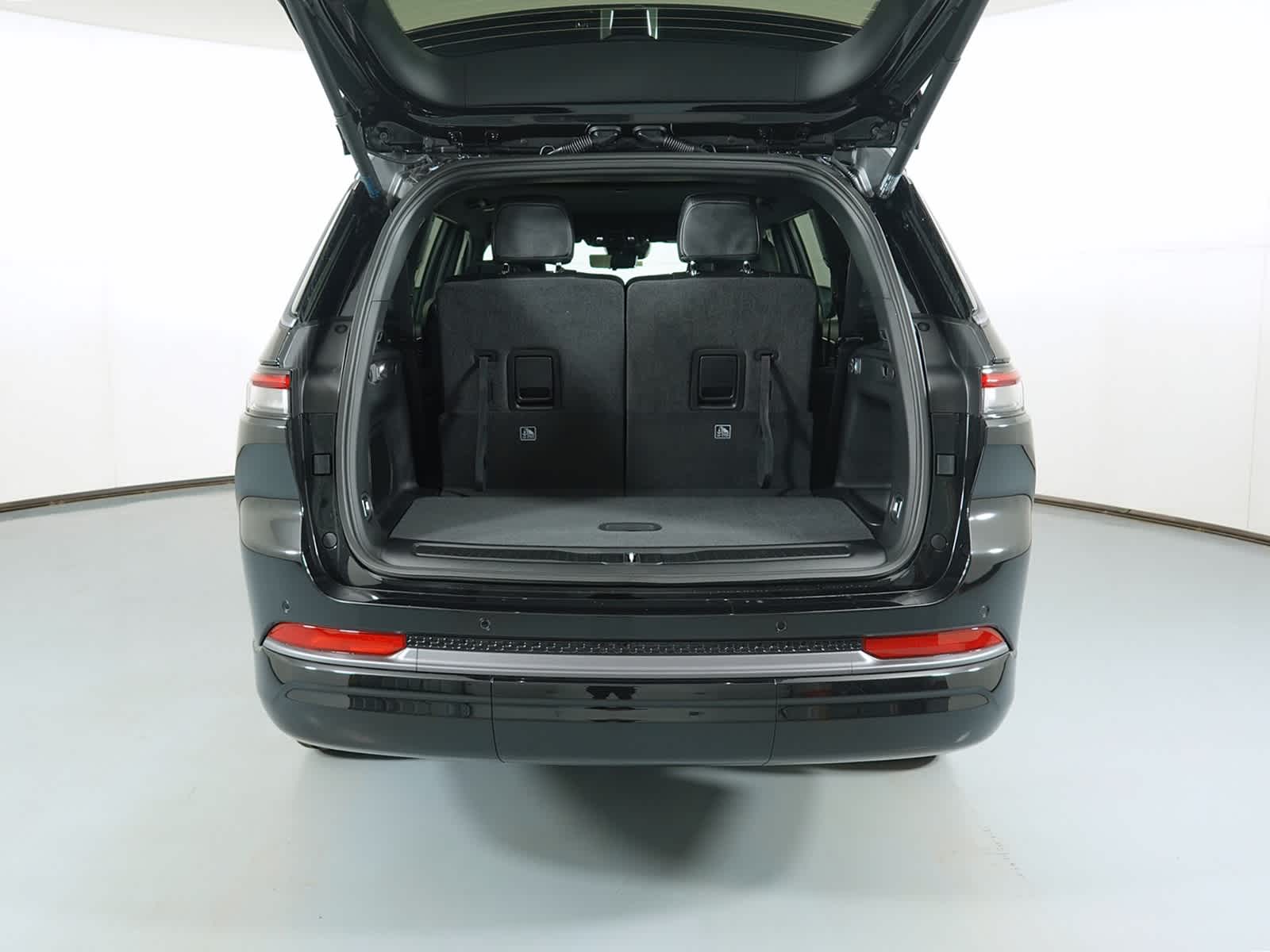 2026 Jeep Grand Cherokee GRAND CHEROKEE L LIMITED RESERVE 4X4