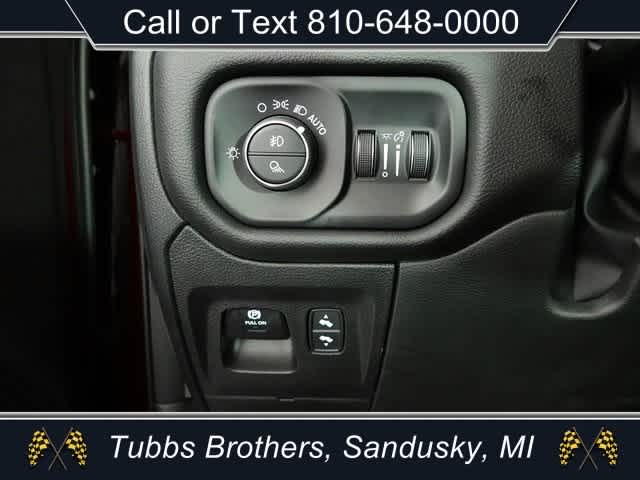 2025 RAM Ram 1500 RAM 1500 BIG HORN CREW CAB 4X4 5'7' BOX