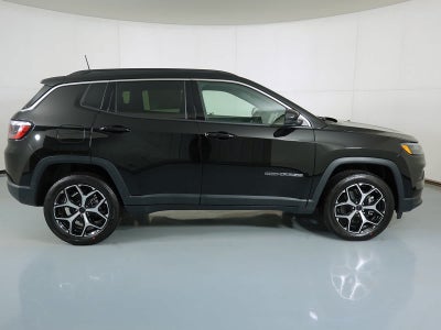 2026 Jeep Compass COMPASS LIMITED 4X4