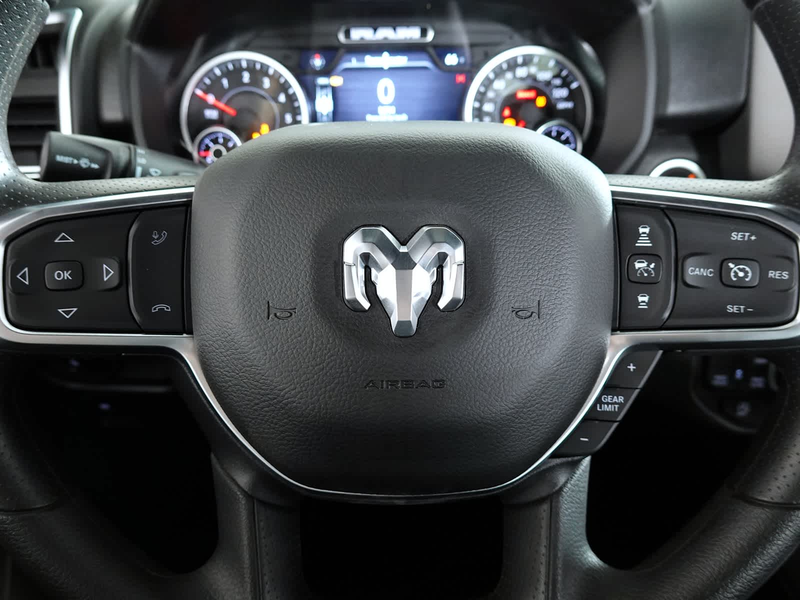 2026 RAM Ram 1500 RAM 1500 EXPRESS CREW CAB 4X4 5'7' BOX