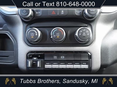 2024 RAM Ram 3500 Chassis Cab RAM 3500 TRADESMAN CHASSIS REGULAR CAB 4X4 60' CA