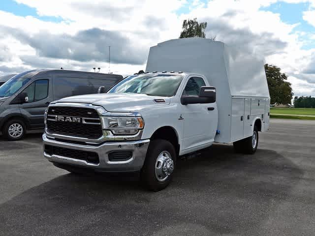 2024 RAM Ram 3500 Chassis Cab RAM 3500 TRADESMAN CHASSIS REGULAR CAB 4X4 84' CA